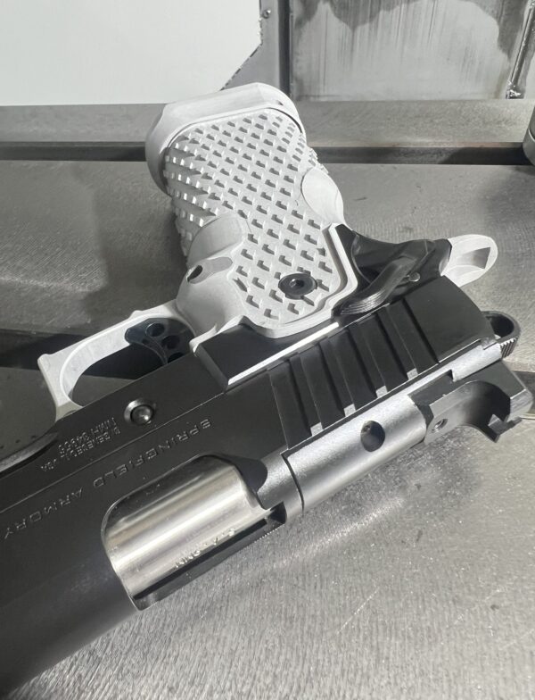 2011 Pistol Grip Upgrade Kit V2 - Image 4